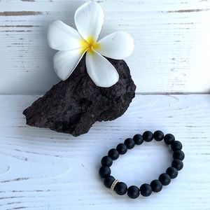 Crystal Chalcedony Beaded Bracelet - Black